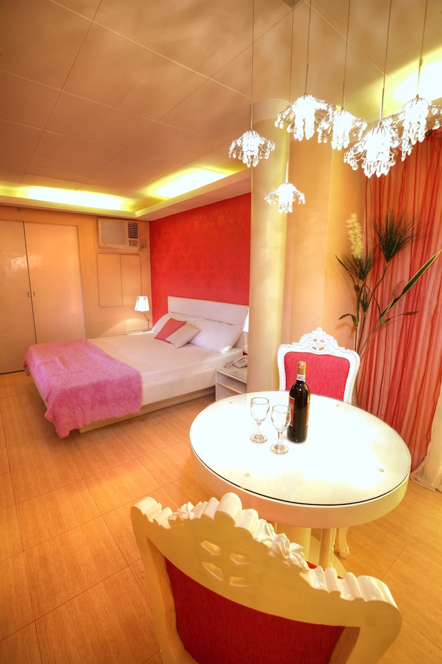 ヴィクトリア コート スイーツ - パシグ