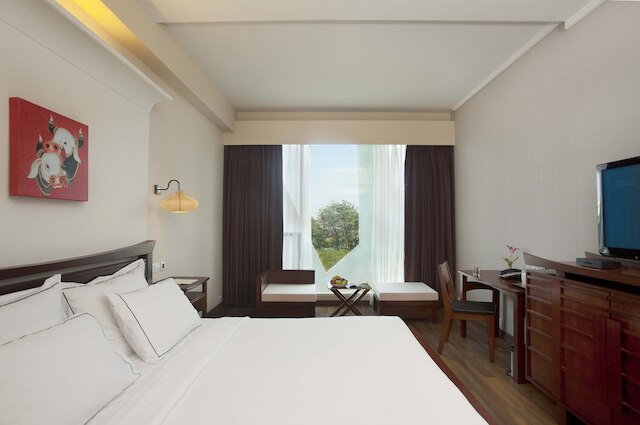 エスケープ ホテル & スパ