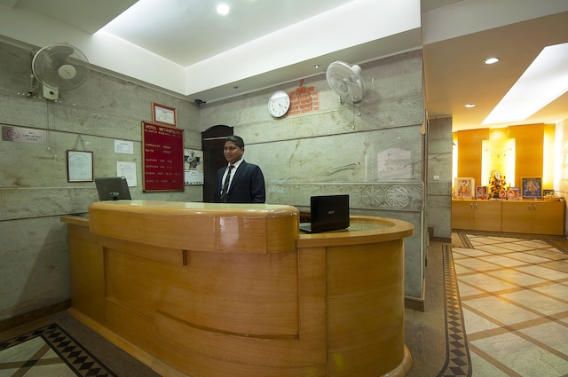 ホテル メトロポリタン カロル バーグ