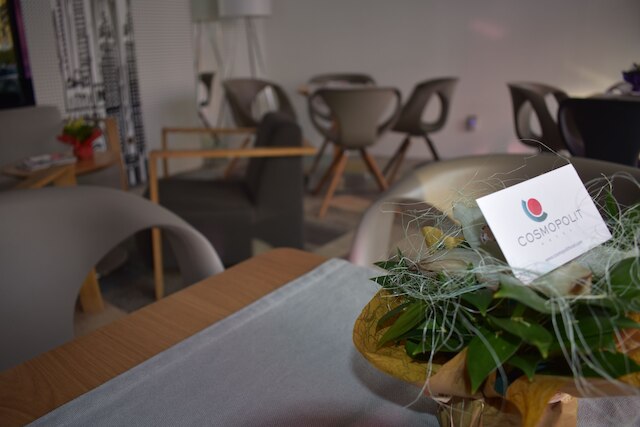 ホテル コスモポリト