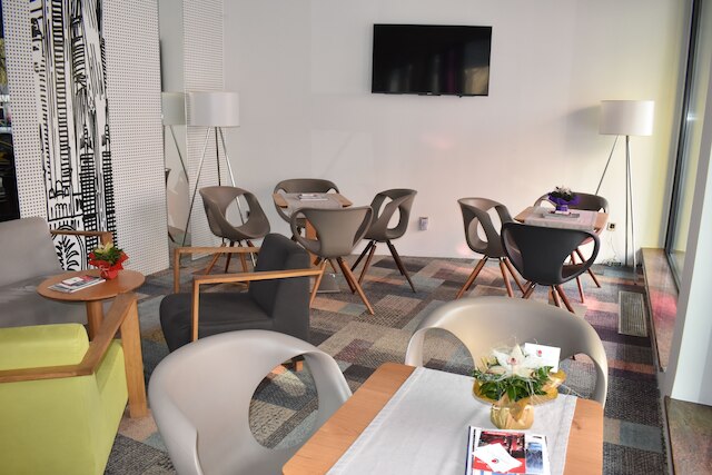 ホテル コスモポリト