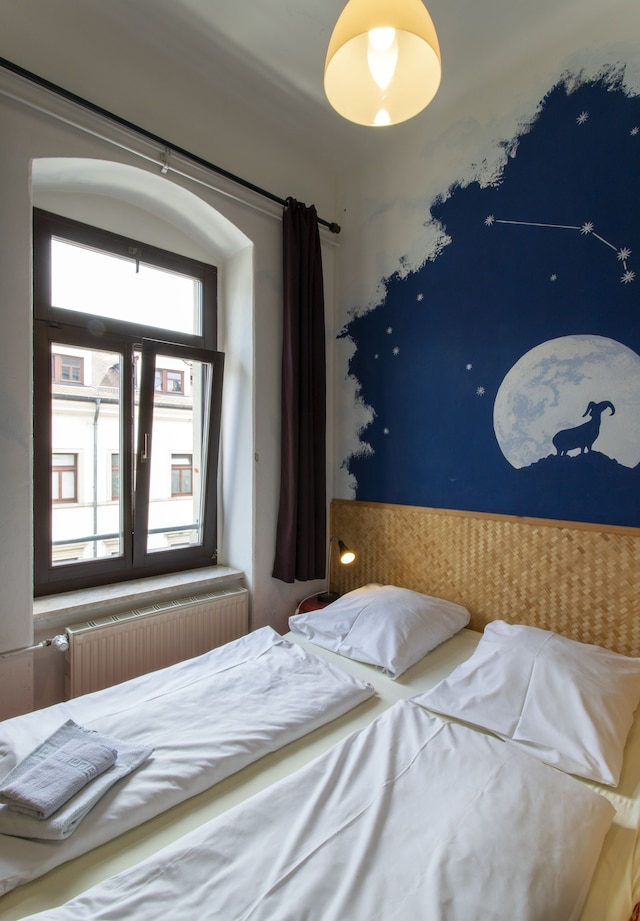 ホステル モンパラスト