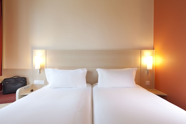 イビス 香港 セントラル アンド シェンワン (宜必思香港中上環)