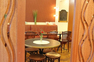 オテル マリニャン