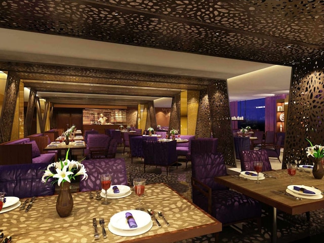 ダヴナム サロヴァー ポルティコ スイーツ バンガロール