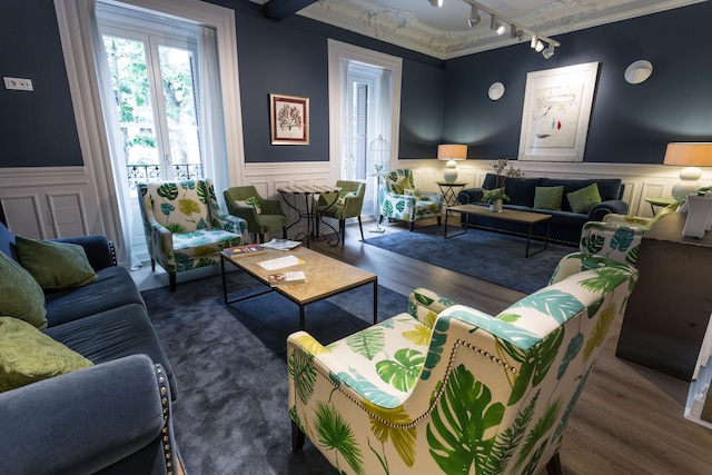 プチ パレス レアルタッド プラザ