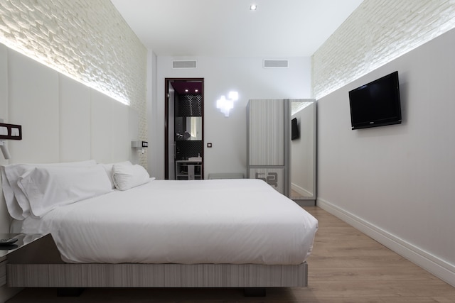 プチ パレス レアルタッド プラザ