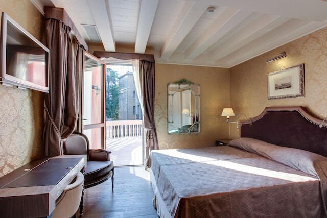 ホテル モレスコ