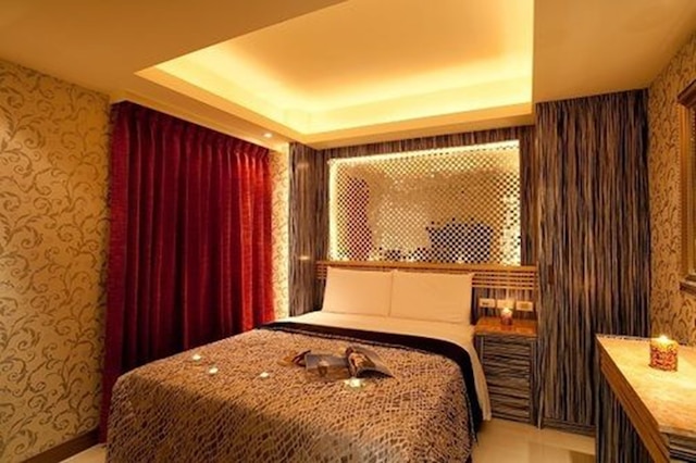 ガイド ホテル 台北 シンイー (承攜行旅信義館)