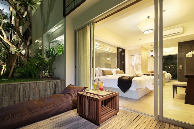 ジ・アクマニレギャン