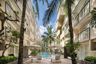 ジ・アクマニレギャン