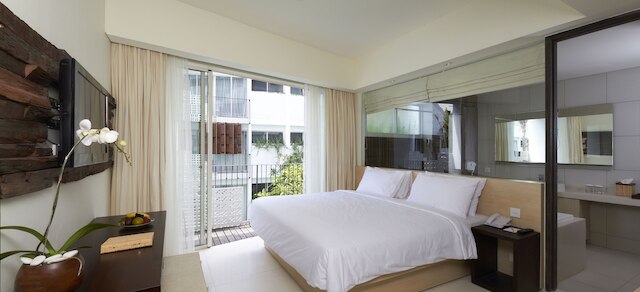 ジ・アクマニレギャン