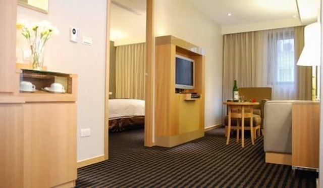 東京インターナショナル ホテル (東京国際飯店)