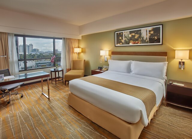 ホリデイ イン & スイーツ マカティ by IHG