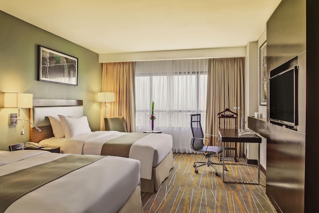 ホリデイ イン & スイーツ マカティ by IHG