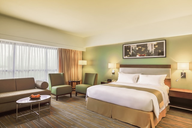 ホリデイ イン & スイーツ マカティ by IHG