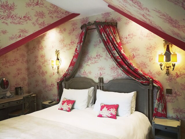 メイクルオア アームズ ホテル アンド レストラン