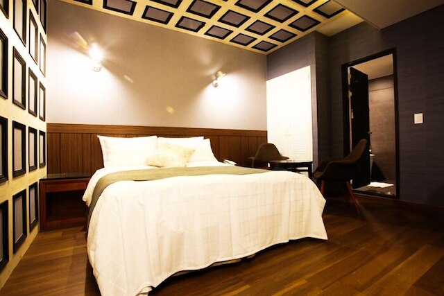 カラック ツーリスト ホテル