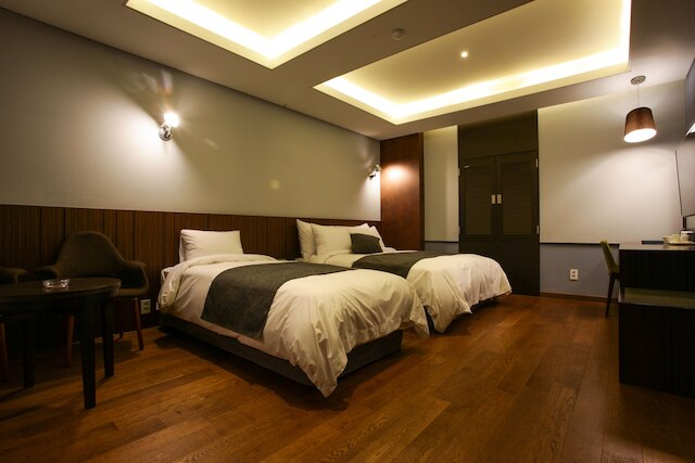 カラック ツーリスト ホテル