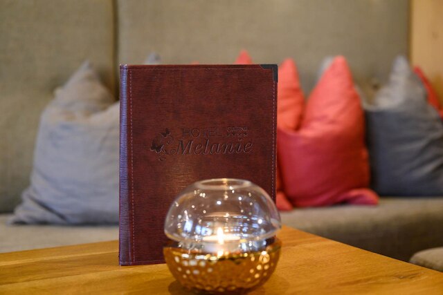 ホテル ガルニ メラニー