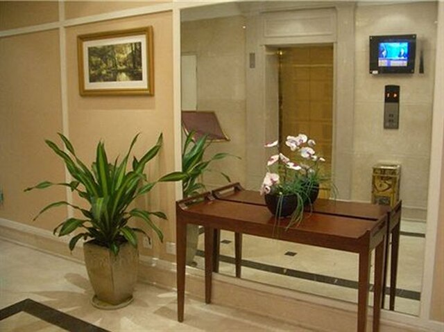 ラドール サービス アパートメント (国際麗都公寓)