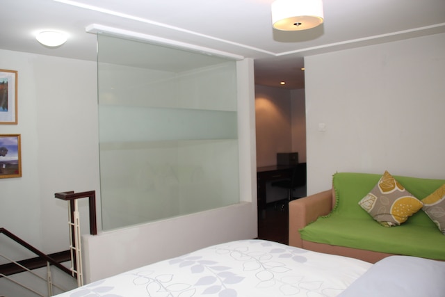 ワールド ユニオン サービス アパートメント コスモ