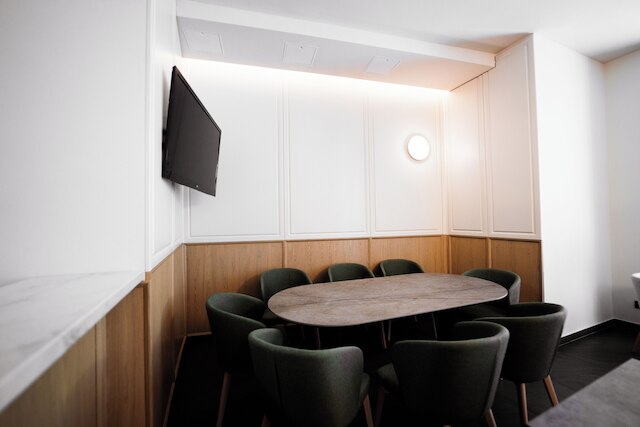 フォーティプラスワン オテル