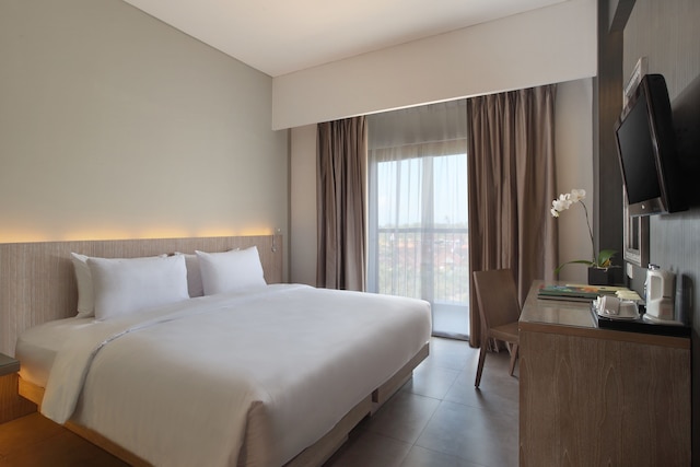 ホテル  サンティカ シリギタ ヌサドゥア - バリ