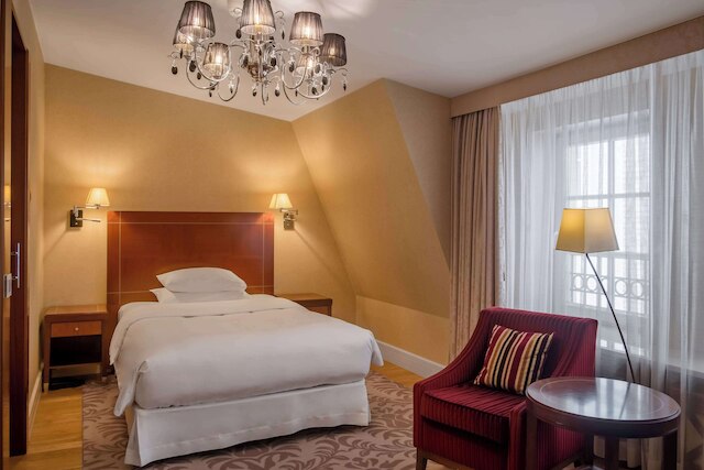 グランド ホテル ヴィリニュス、キュリオ コレクション バイ ヒルトン