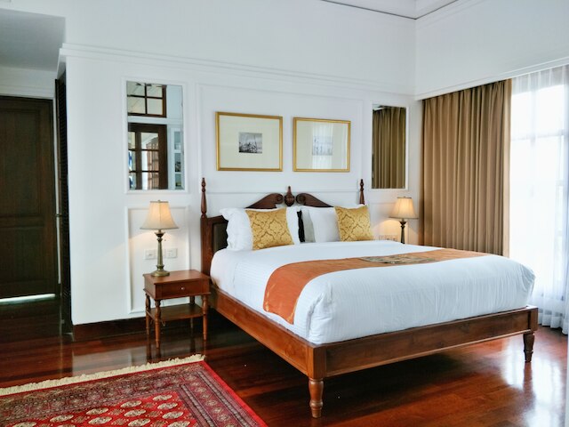 ザ・コロニーホテル