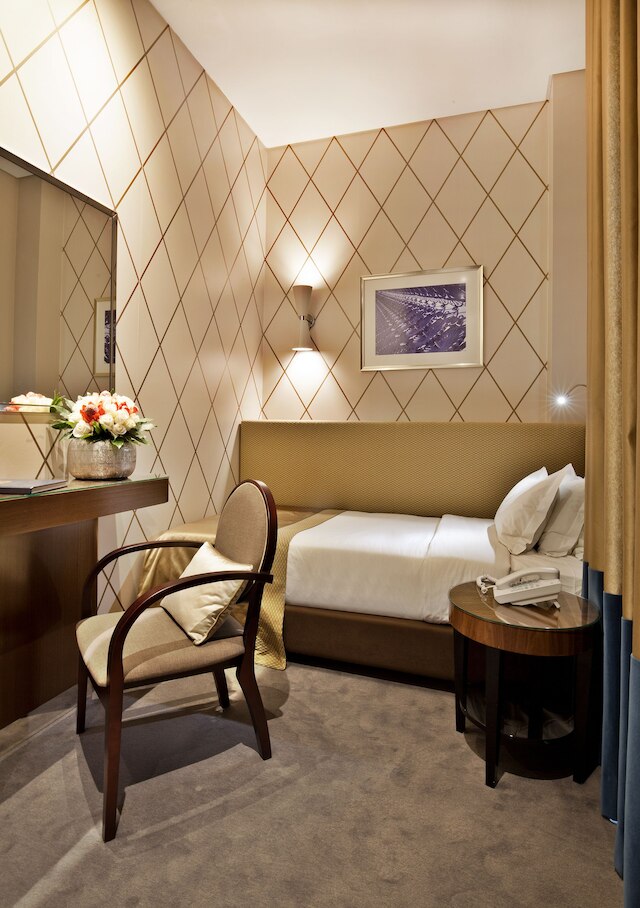 リスボア カルモ ホテル