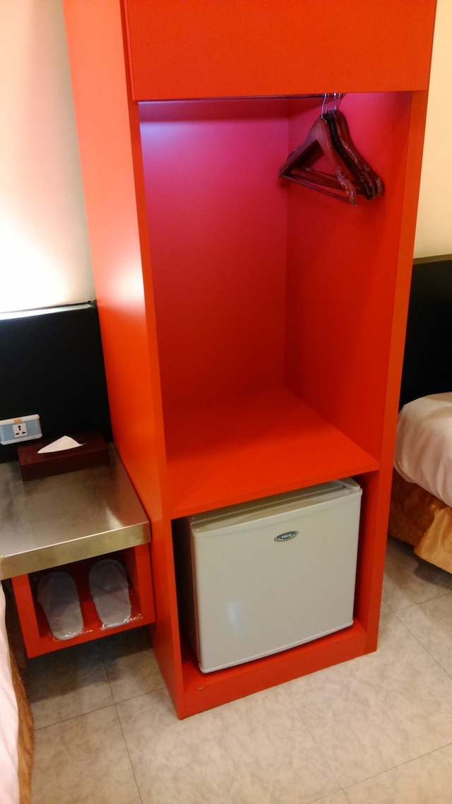 ジャイアント リッチ キング プラザ ホテル (柜富賓王旅店台北館)