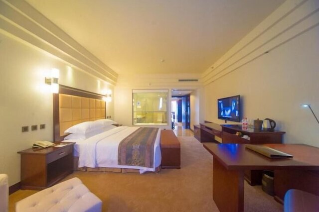 ラマダ チェンドゥー ノース (成都金府华美达大酒店)