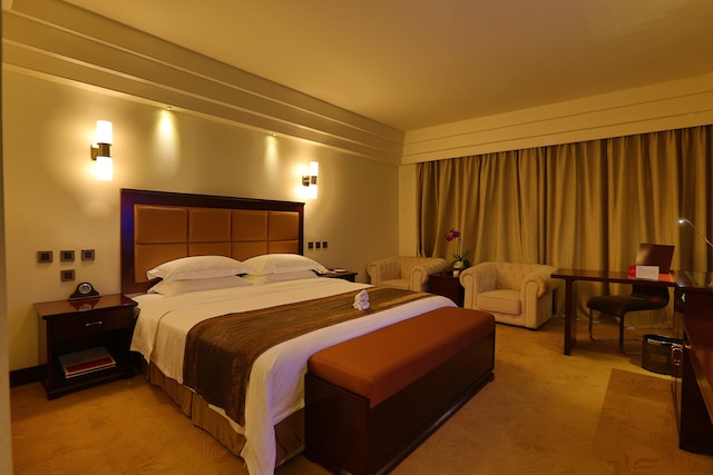 ラマダ チェンドゥー ノース (成都金府华美达大酒店)