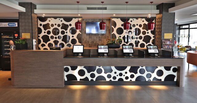 XO ホテルズ パーク ウエスト