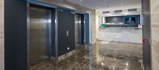 ザ キャピトル アパートメンツ