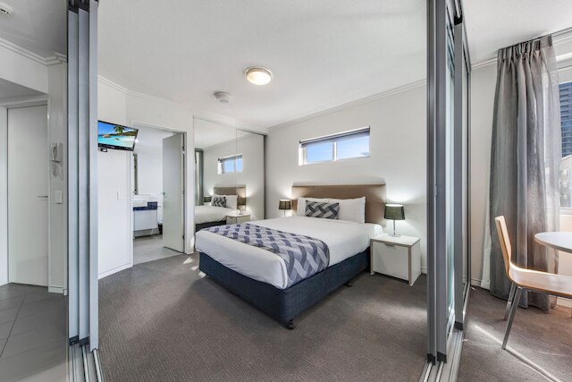 ザ キャピトル アパートメンツ