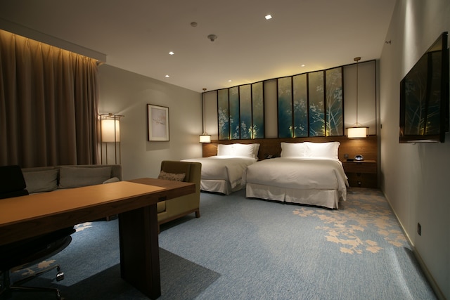 ホワルーシエ上海トゥエルヴ アット ヘンシャン by IHG (上海衡山路十二號華邑酒店 - IHG 旗下酒店)