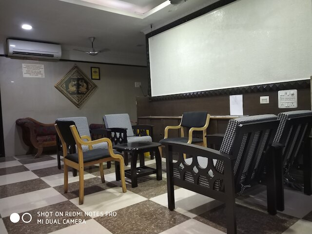 シーズン 4 レジデンシーズ - テイナンペット