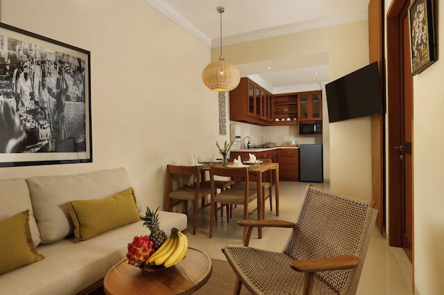 サラ レジデンス、ナクラ