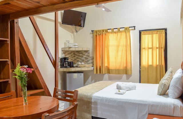 ホテル & レストラン ブカネロス イスラムヘーレス