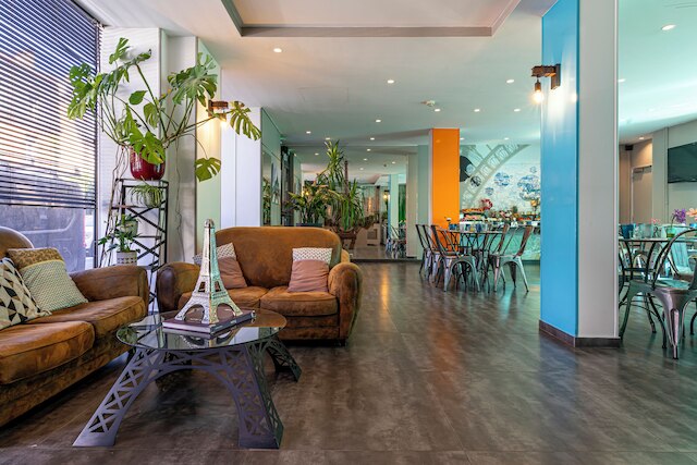 オテル アルファ パリ エッフェル バイ パトリック ハイアット