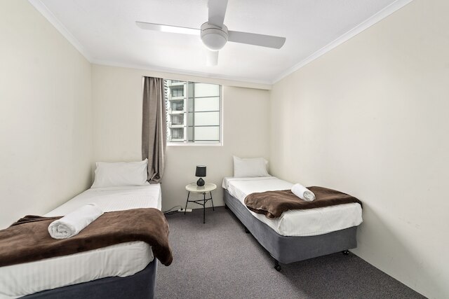 サンドパイパー アパートメンツ