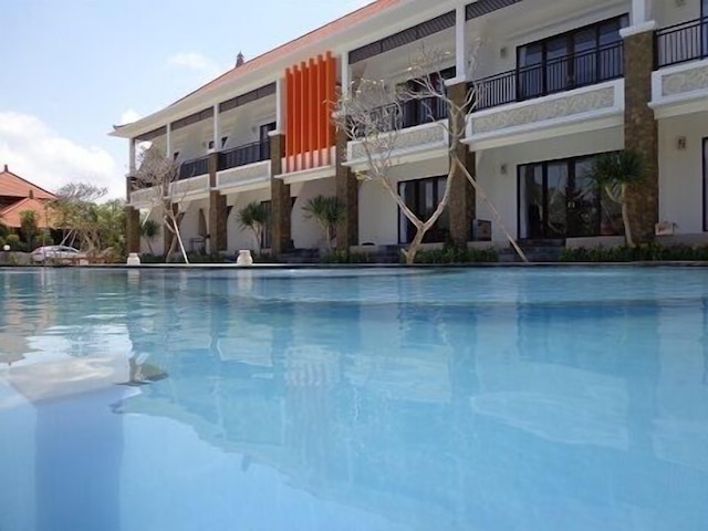 ディー クブ プラタマ