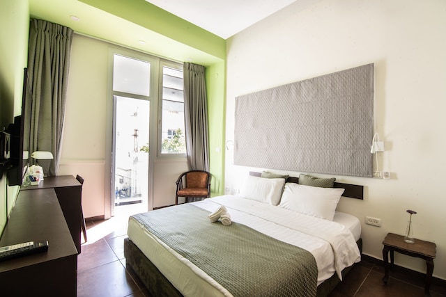 27 モンテフィオーレ TLV