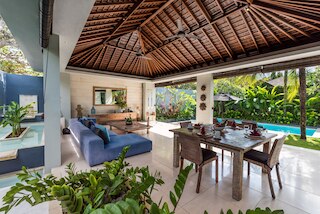 ケンバリ・ヴィラス