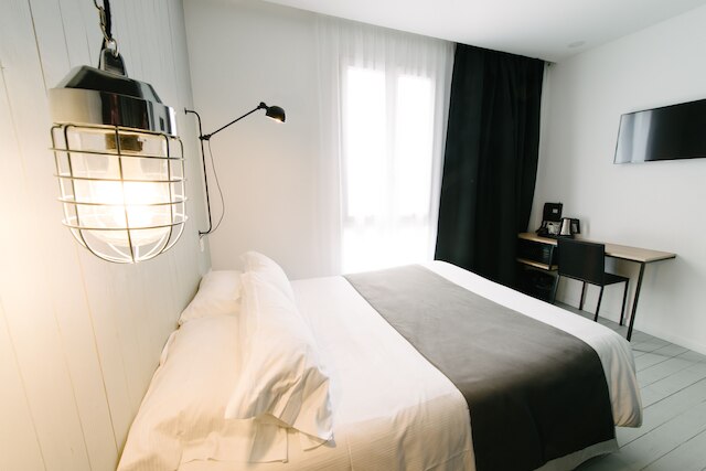 アティピック オテル