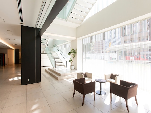 クロスウェーブ梅田