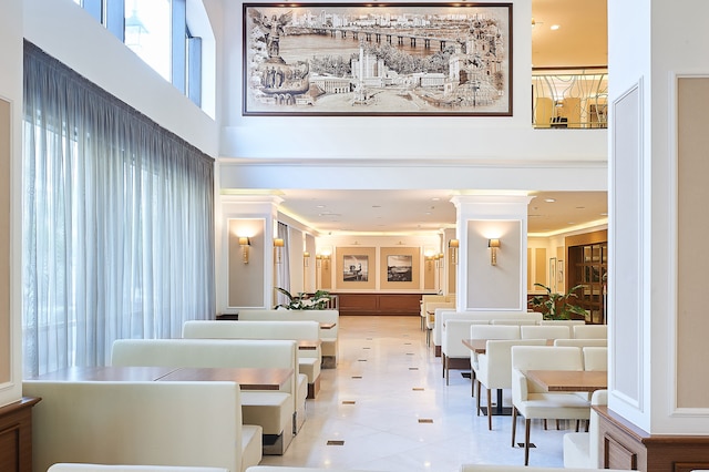 ラディソン ブルー ホテル、キエフ ポディル シティ センター