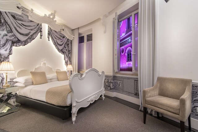 テアトロブティックルーム＆スイーツ